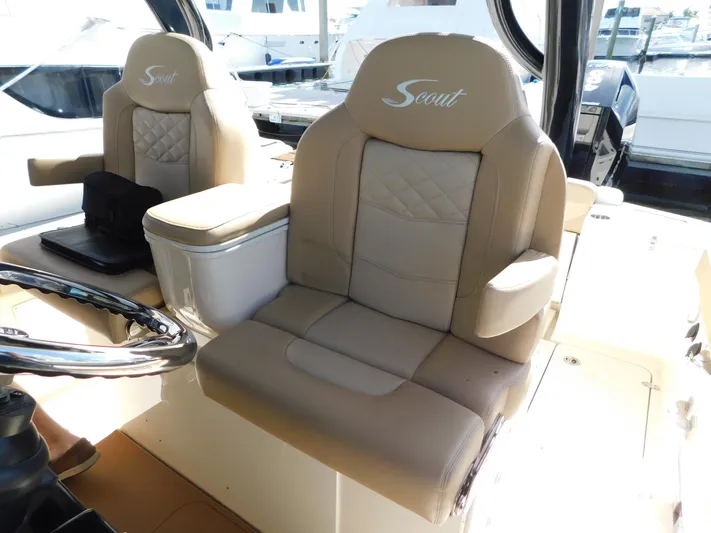 Patriot V Yacht Photos Pics 