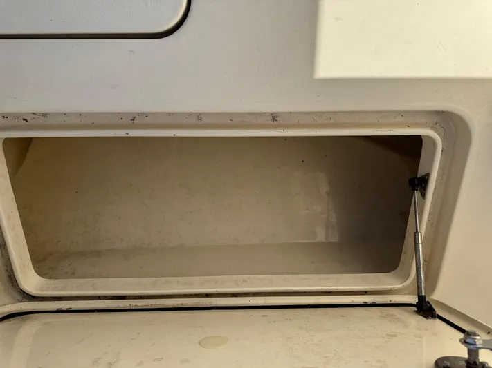 Patriot V Yacht Photos Pics 