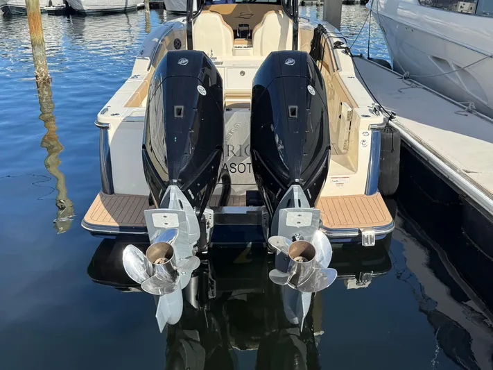 Patriot V Yacht Photos Pics 