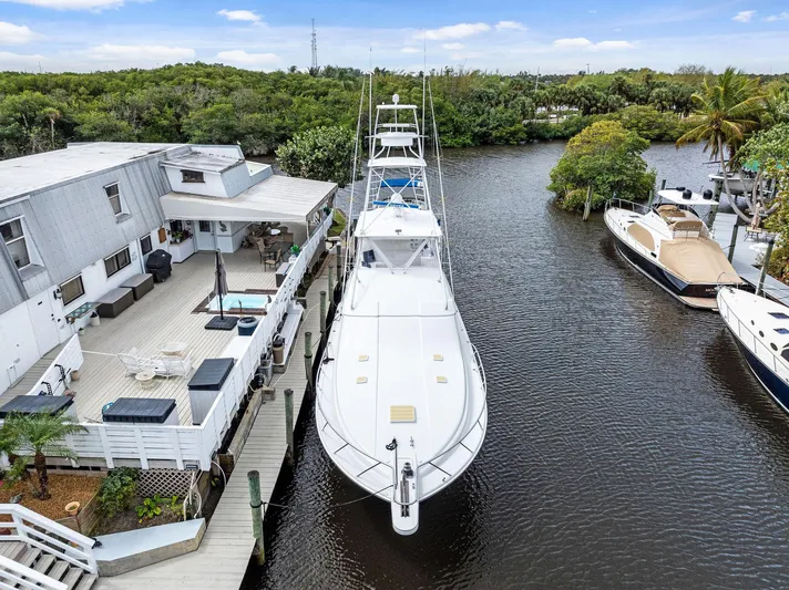 Cara Mia Yacht Photos Pics 