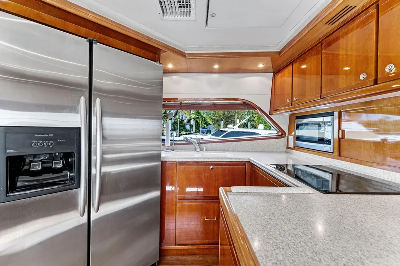 Cara Mia Yacht Photos Pics 