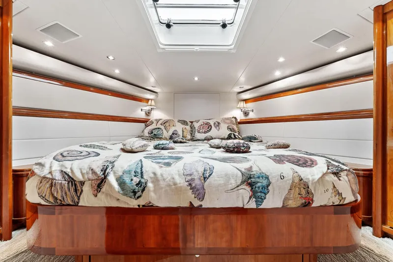 Cara Mia Yacht Photos Pics 