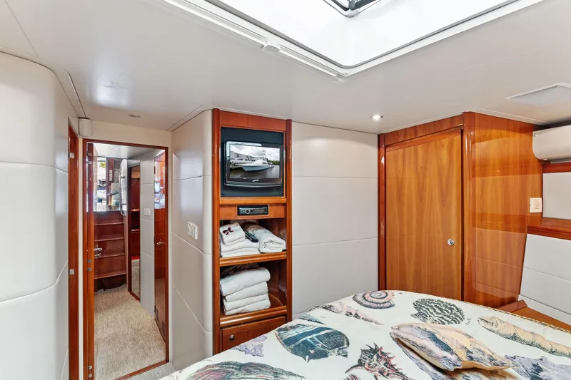 Cara Mia Yacht Photos Pics 