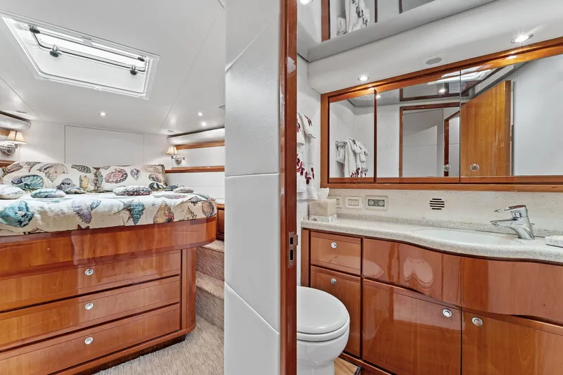 Cara Mia Yacht Photos Pics 