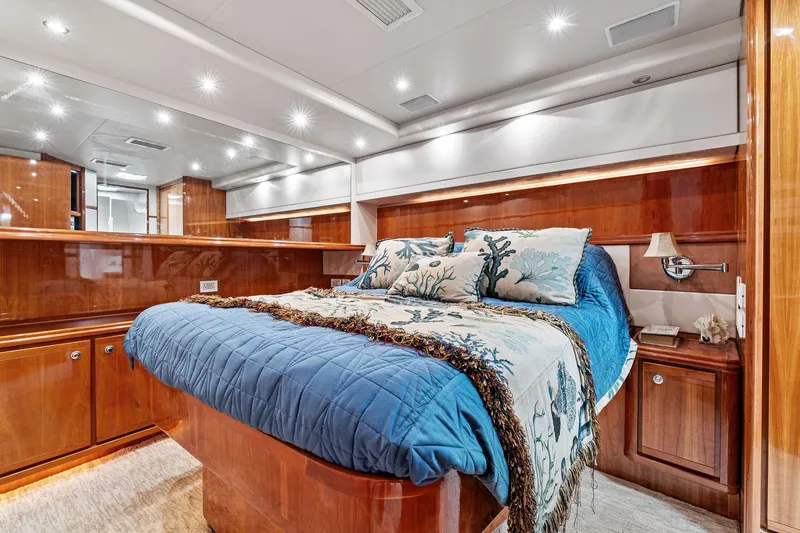 Cara Mia Yacht Photos Pics 