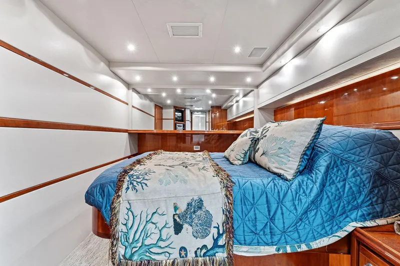 Cara Mia Yacht Photos Pics 