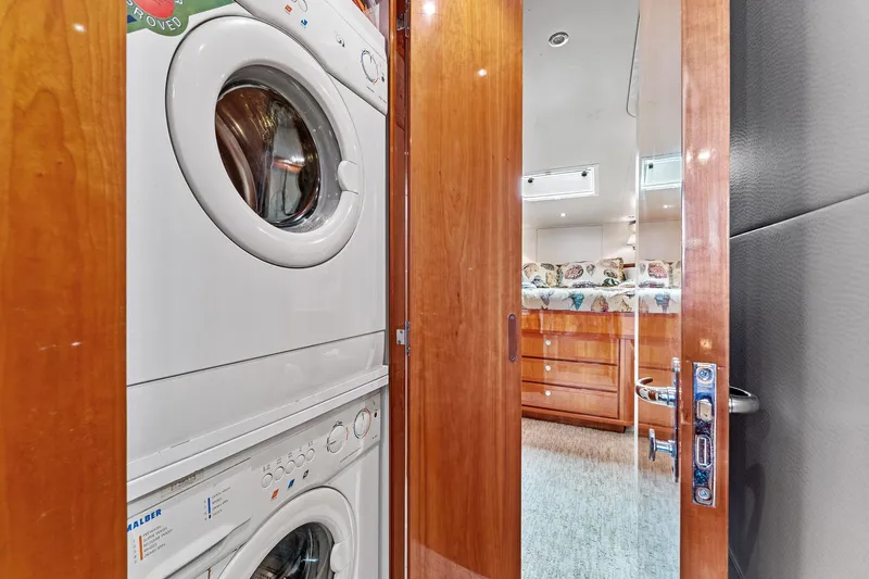 Cara Mia Yacht Photos Pics 