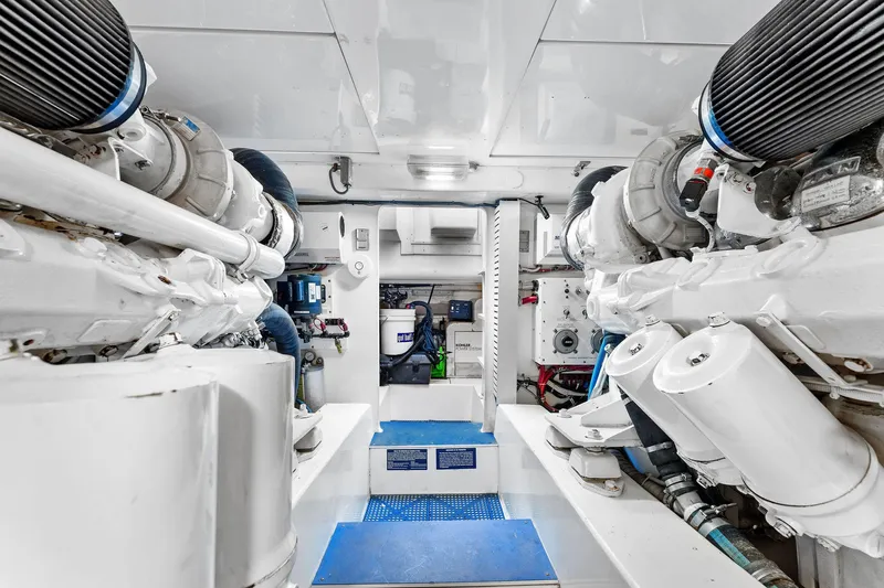 Cara Mia Yacht Photos Pics 