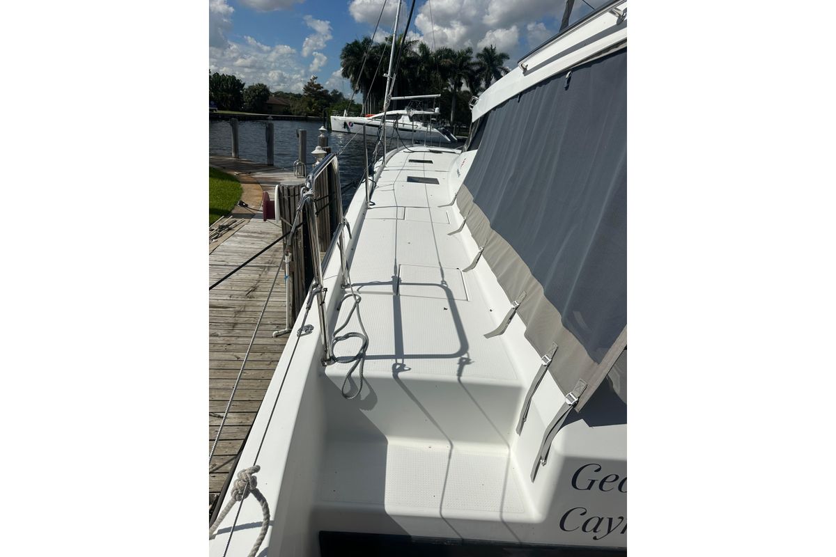 2019 Fountaine Pajot 47 