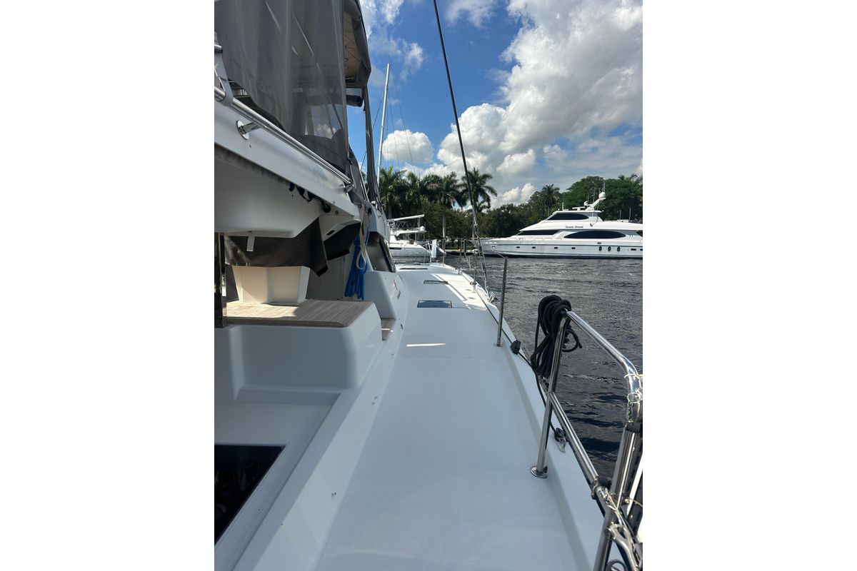 2019 Fountaine Pajot 47 