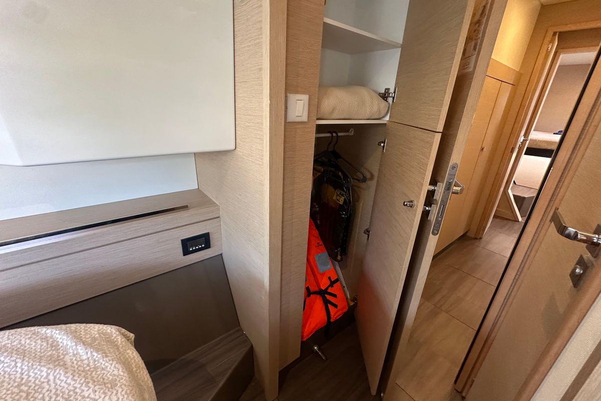 2019 Fountaine Pajot 47 