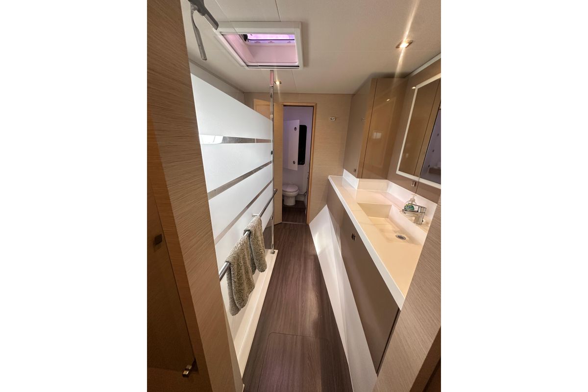 2019 Fountaine Pajot 47 