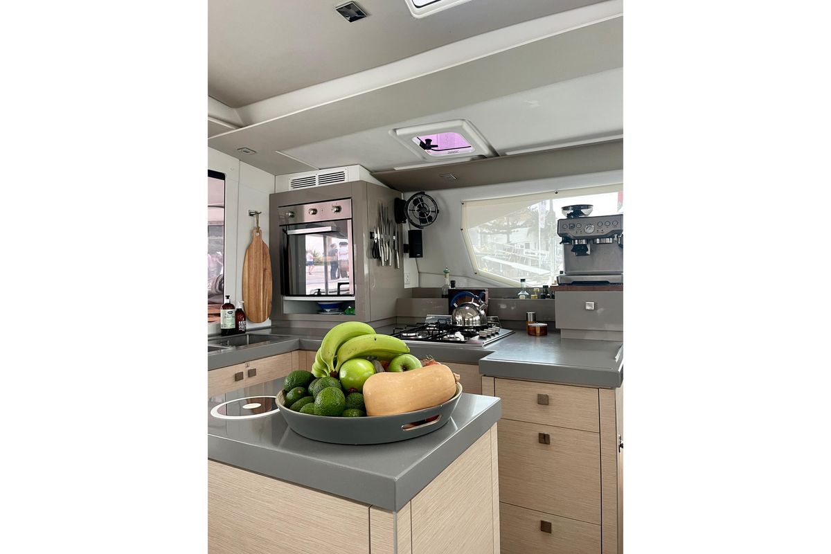 2019 Fountaine Pajot 47 