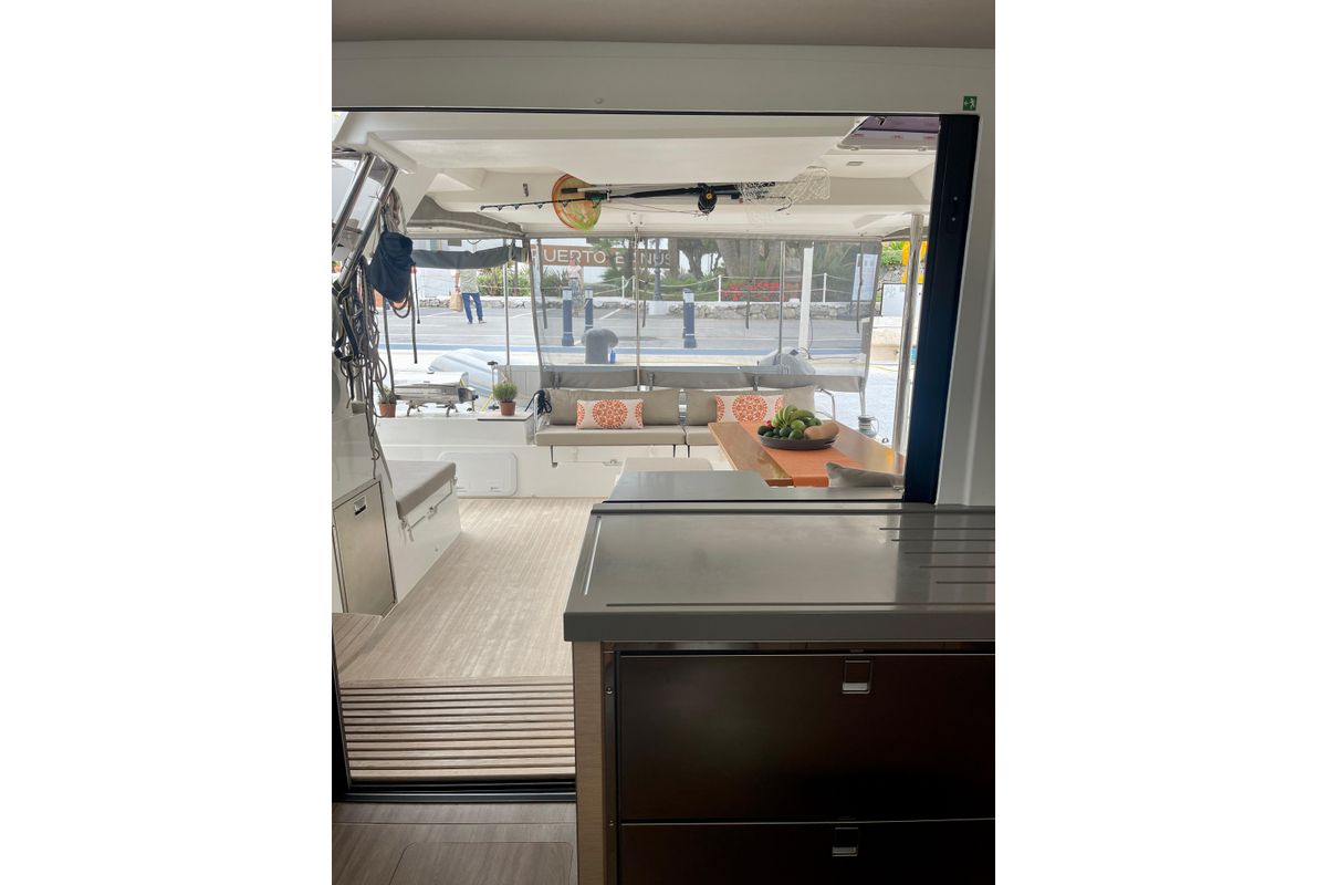 2019 Fountaine Pajot 47 