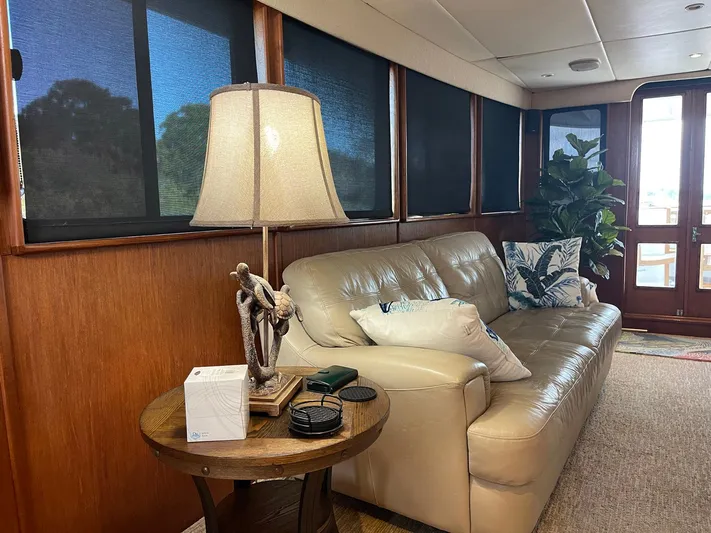 Indigo Yacht Photos Pics 