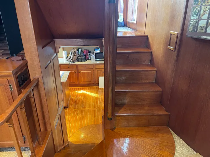 Indigo Yacht Photos Pics 