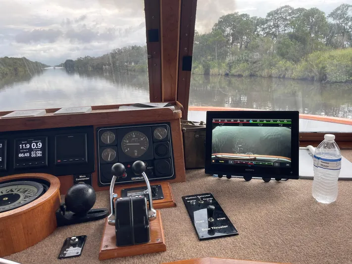 Indigo Yacht Photos Pics 