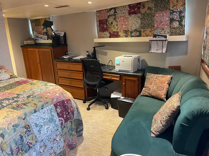 Indigo Yacht Photos Pics 