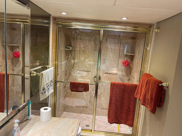 Indigo Yacht Photos Pics 