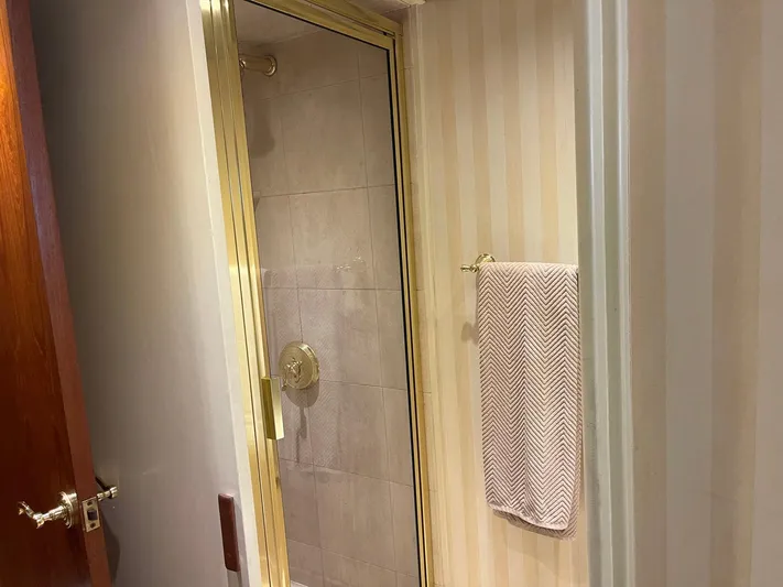 Indigo Yacht Photos Pics 