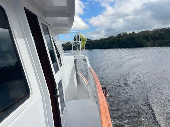 Indigo Yacht Photos Pics 