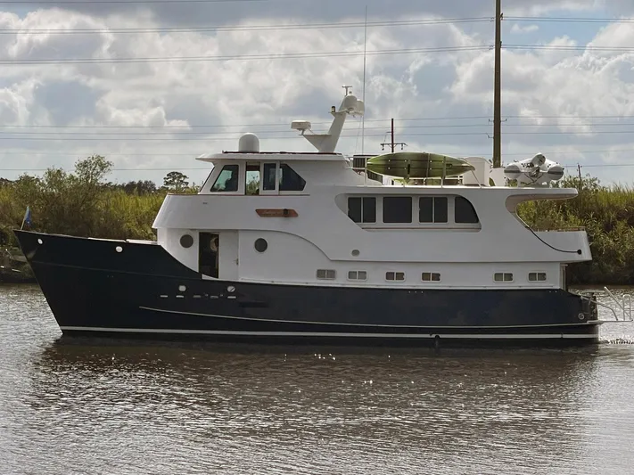 Indigo Yacht Photos Pics 