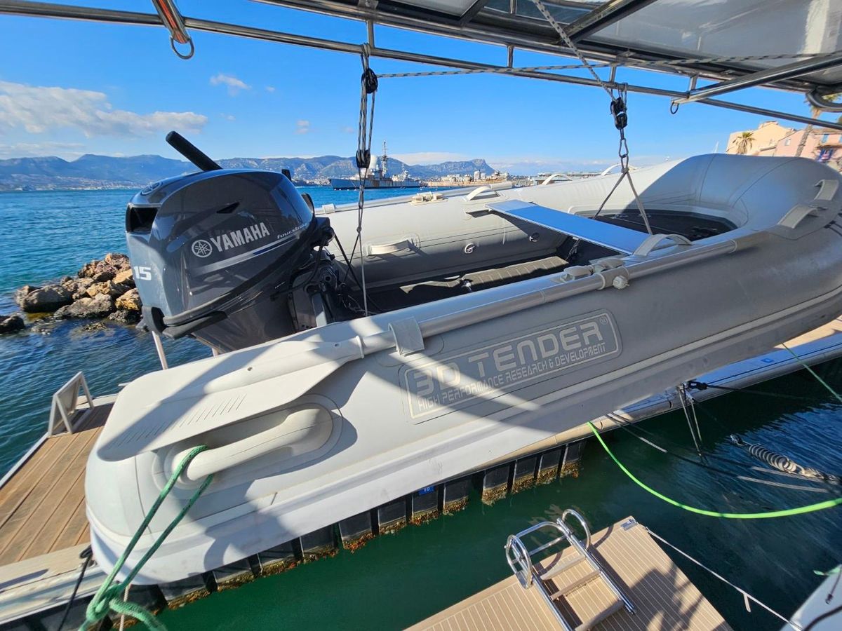 2023 Beneteau 52 