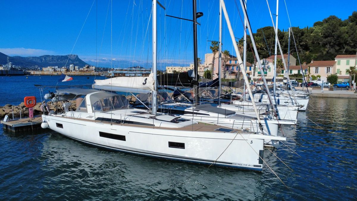 2023 Beneteau 52 