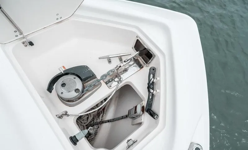  Yacht Photos Pics 2014 Boston Whaler 320 Outrage - Image 32