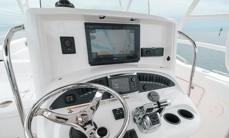  Yacht Photos Pics 2014 Boston Whaler 320 Outrage - Image 21