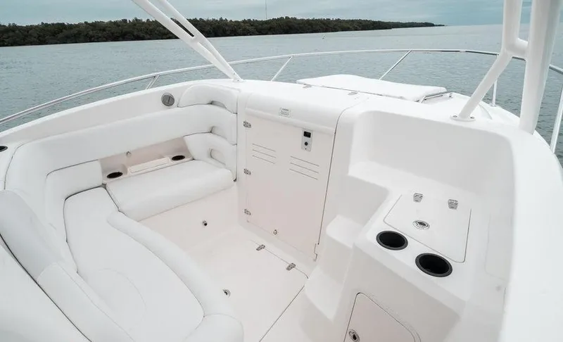  Yacht Photos Pics 2014 Boston Whaler 320 Outrage - Image 28