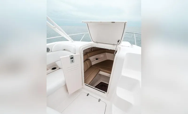  Yacht Photos Pics 2014 Boston Whaler 320 Outrage - Image 29
