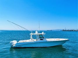 2014 37' 6'' Boston Whaler-370 Outrage Long Beach, CA, US