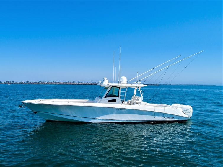 2014-37-6-boston-whaler-370-outrage