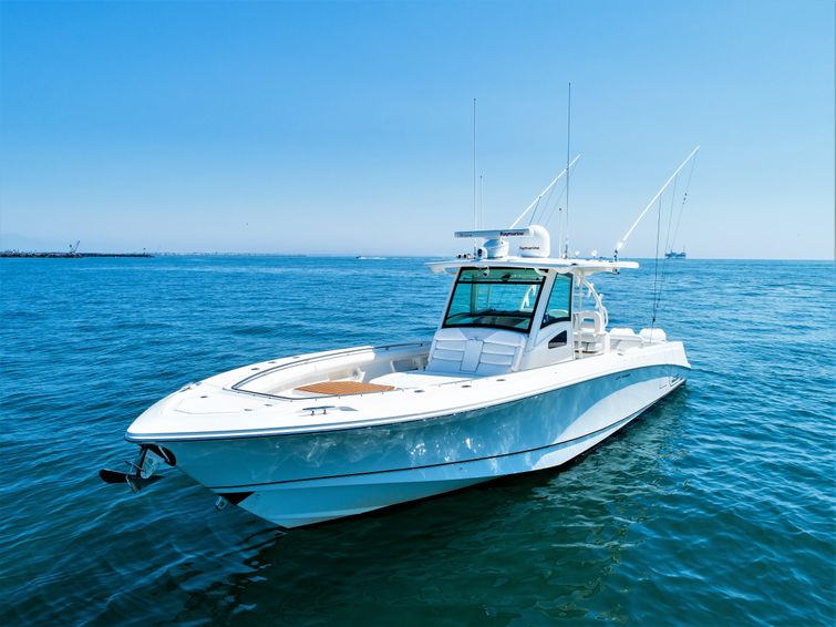 2014-37-6-boston-whaler-370-outrage