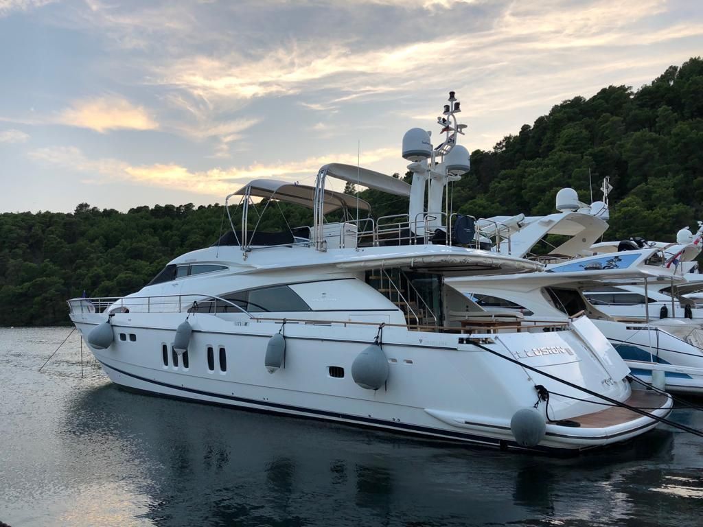 2006 Fairline 74 