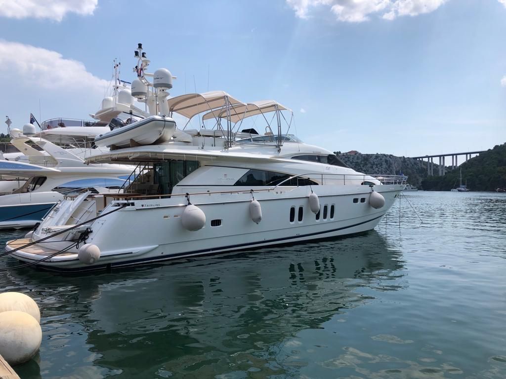 2006 Fairline 74 