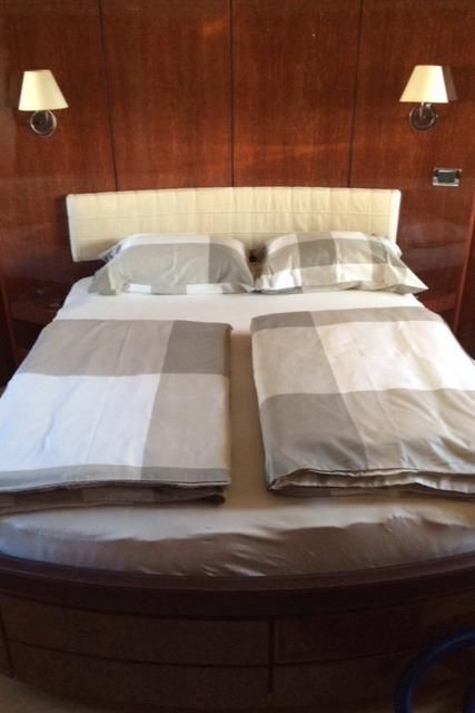 2006 Fairline 74 