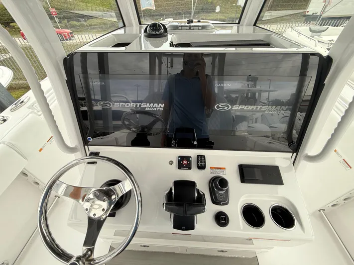  Yacht Photos Pics 2022 Sportsman 322 Open - Image 9