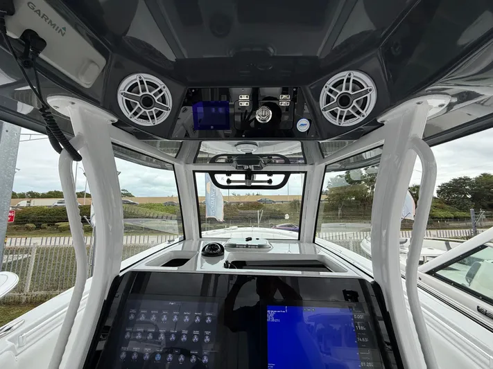  Yacht Photos Pics 2022 Sportsman 322 Open - Image 10