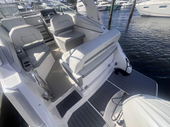  Yacht Photos Pics 2024 Regal 26 Xo - Image 5