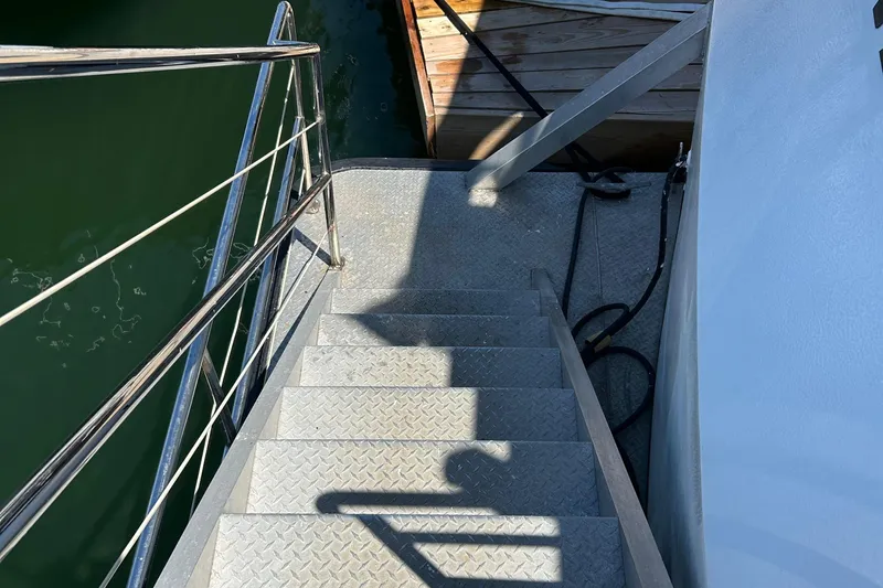 Eloquent Yacht Photos Pics 