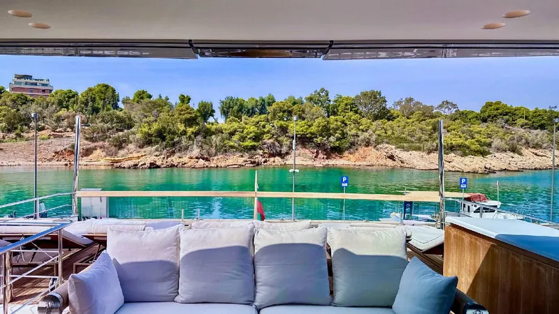 Flori Yacht Photos Pics 