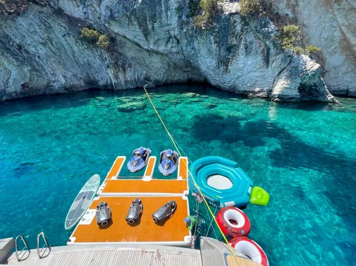 Flori Yacht Photos Pics 