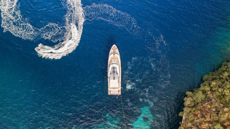 Flori Yacht Photos Pics 