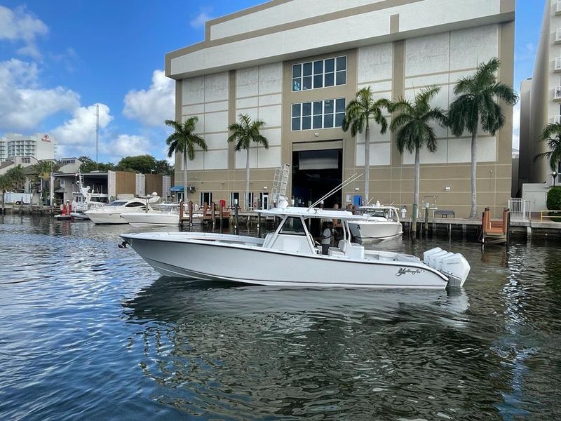 2022 Yellowfin 39 Offshore