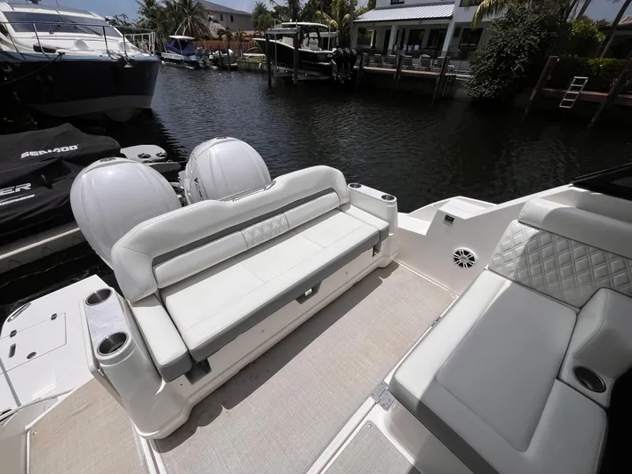  Yacht Photos Pics 2022 REGAL 36 XO - Image 5