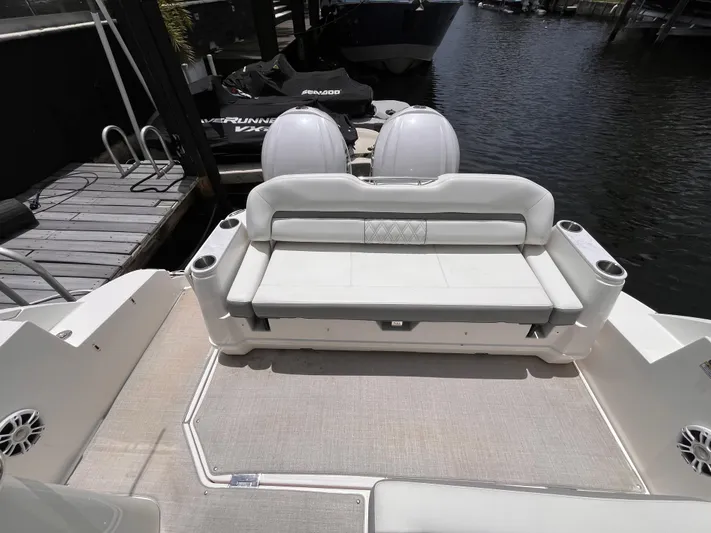  Yacht Photos Pics 2022 REGAL 36 XO - Image 6