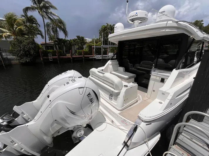  Yacht Photos Pics 2022 Regal 36 Xo - Image 3