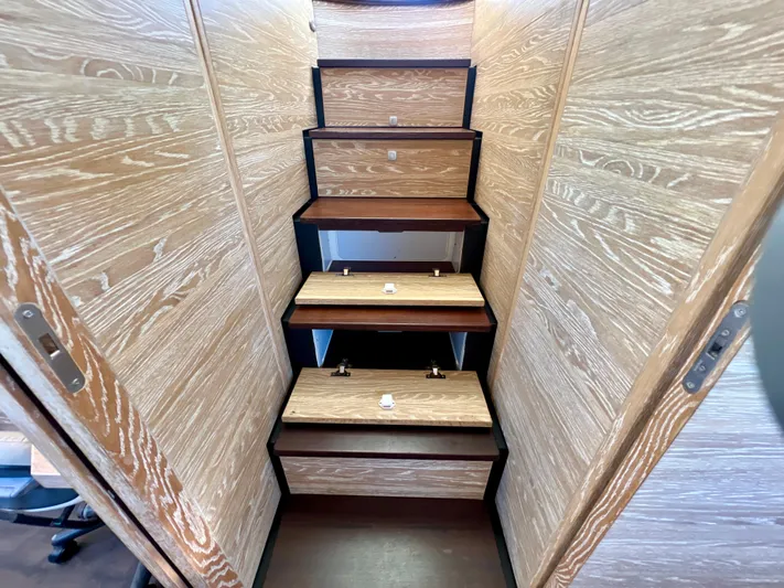 Fido Yacht Photos Pics 